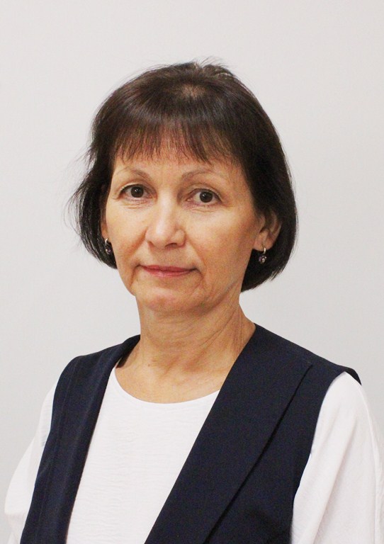 Утехина Валентина  Артемьевна.
